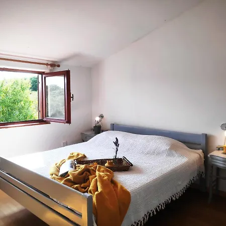 Daire Soline Pjescana Uvala